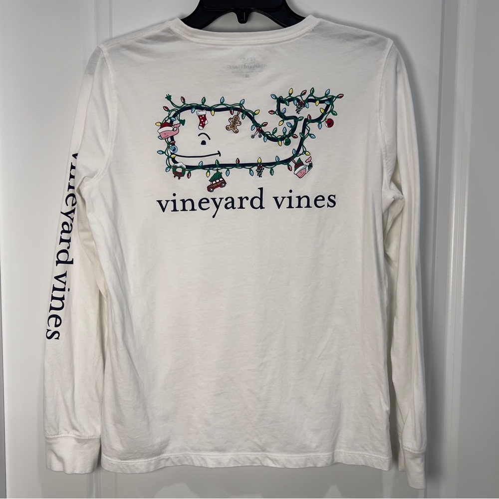 Vineyard Vines White Long Sleeve Tee with Light Blue Whale Print Womens Medium